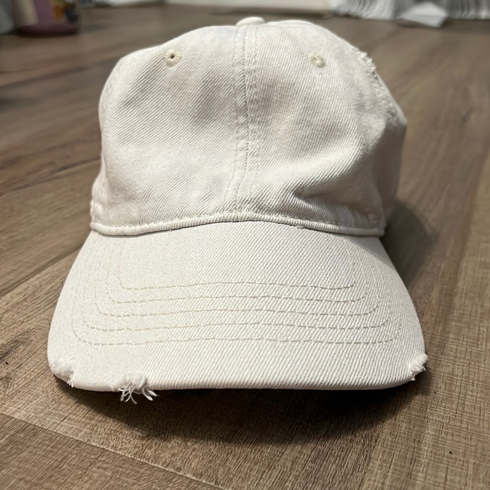 White distressed hat